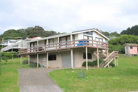 Photo of property in 103 The Grove, Onemana, Whangamata, 3691