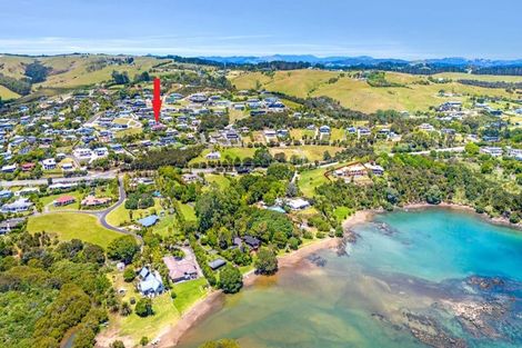 Photo of property in 24 Bay View Road, Cable Bay, 0420