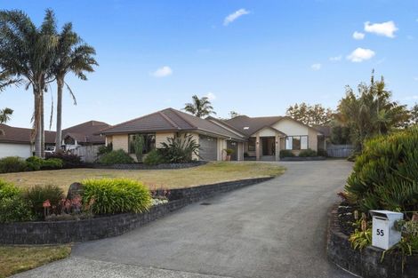 Photo of property in 55 Lough Bourne Drive, Pukekohe, 2120