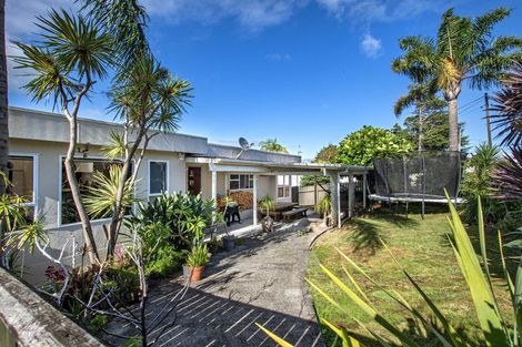 Photo of property in 25 George Point Road, Onerahi, Whangarei, 0110