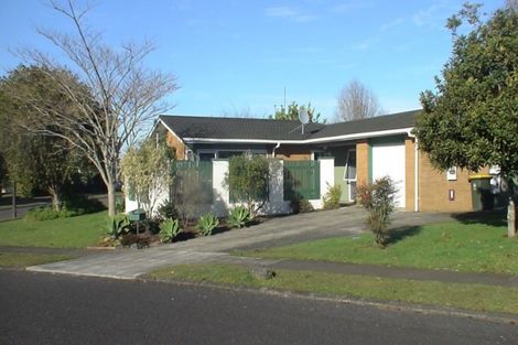 Photo of property in 61 Luton Avenue, Sunnyhills, Auckland, 2010