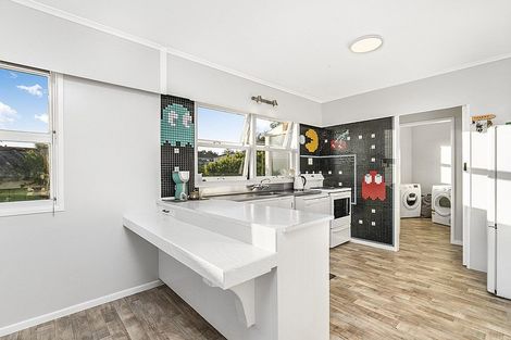 Photo of property in 24 Saint Johns Avenue, Tuakau, 2121