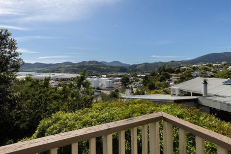 Photo of property in 52 Queens Road, Stepneyville, Nelson, 7010