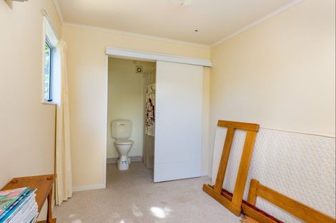 Photo of property in 4 Winston Street, Acacia Bay, Taupo, 3330