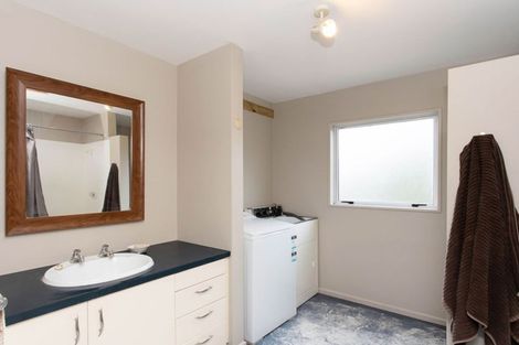 Photo of property in 12b Rinaldi Avenue, The Pines Beach, 7630