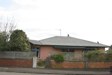 Photo of property in 22 Cutfield Road, New Plymouth, 4310