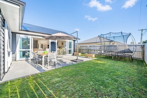 Photo of property in 6 Poulson Grove, Trentham, Upper Hutt, 5018