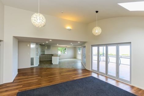 Photo of property in 255 Whirinaki Road, Eskdale, Napier, 4182