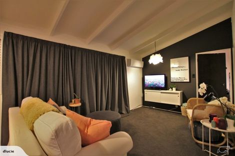 Photo of property in 1/2 Finlow Drive, Te Atatu South, Auckland, 0610