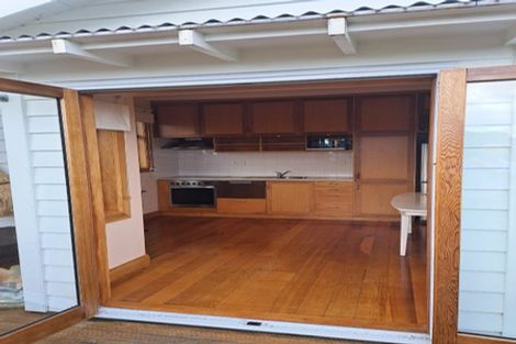 Photo of property in 13 Highbury Crescent, Highbury, Wellington, 6012