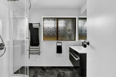 Photo of property in 8 Glamis Avenue, Bell Block, New Plymouth, 4312