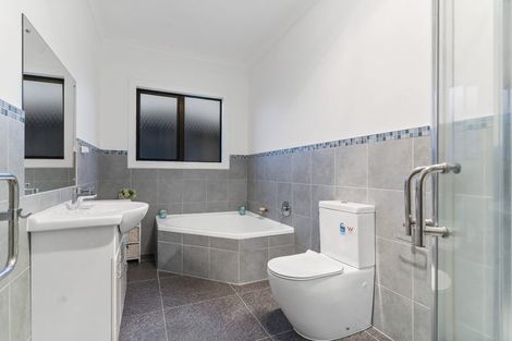 Photo of property in 7 Montanez Drive, Flat Bush, Auckland, 2019