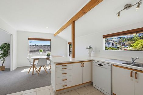 Photo of property in 2/42 Spyglass Lane, Whitby, Porirua, 5024
