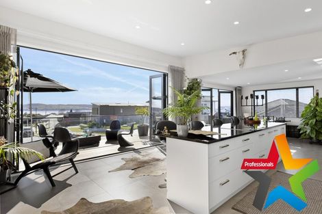 Photo of property in 10 Tuhua Close, Wharewaka, Taupo, 3330