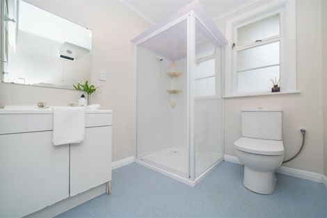 Photo of property in 12 Centennial Drive, Hokowhitu, Palmerston North, 4410