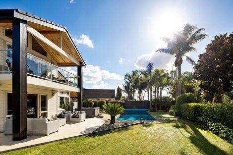 Photo of property in 15 The Esplanade, Huntington, Hamilton, 3210