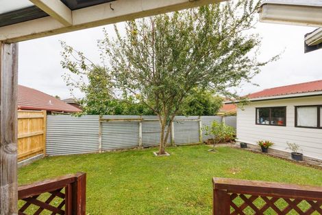 Photo of property in 46 Chatsworth Place, Highbury, Palmerston North, 4412