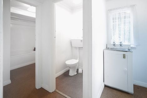 Photo of property in 1 Examiner Street, Nelson, 7010