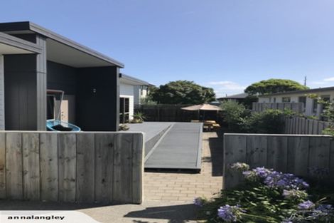 Photo of property in 24 Malta Crescent, South New Brighton, Christchurch, 8062