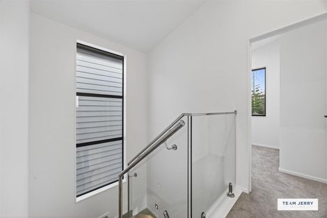 Photo of property in 25 Jandell Crescent, Bucklands Beach, Auckland, 2014