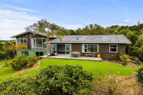 Photo of property in 807 Whangarei Heads Road, Parua Bay, Whangarei, 0174