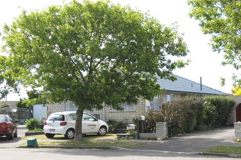 Photo of property in 18 Daytona Place, Parklands, Christchurch, 8083