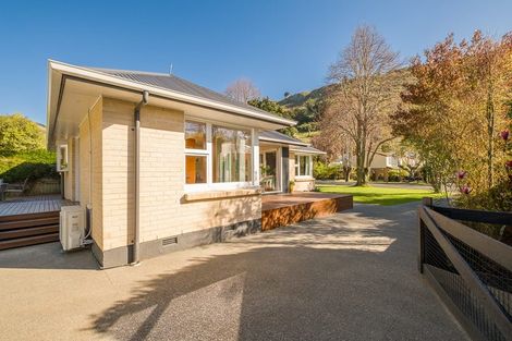 Photo of property in 107 Bowenvale Avenue, Cashmere, Christchurch, 8022