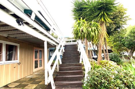 Photo of property in 43 Cheriton Road, Mellons Bay, Auckland, 2014