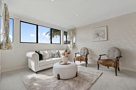 Photo of property in 15 Tumbridge Place, Somerville, Auckland, 2014