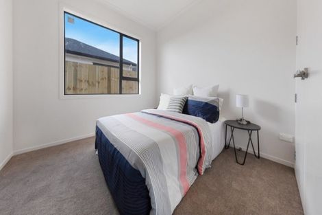 Photo of property in 39 Pakaraka Drive, Papakura, 2110