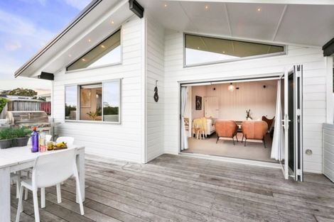 Photo of property in 23 Mayfair Crescent, Mairangi Bay, Auckland, 0630