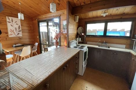 Photo of property in 63 Gemstone Drive, Birchville, Upper Hutt, 5018