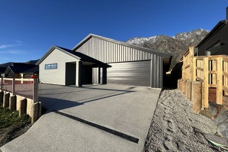 Photo of property in 96 Spur Ridge Rise, Jacks Point, 9371