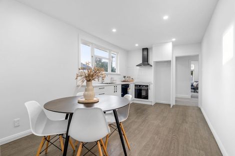 Photo of property in 127 Bowhill Road, New Brighton, Christchurch, 8083