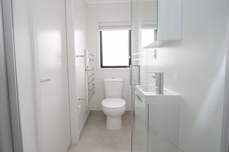 Photo of property in 12/14 Ruakiwi Road, Hamilton Lake, Hamilton, 3204