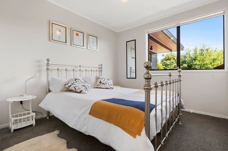 Photo of property in 1/18 Edwin Freeman Place, Ranui, Auckland, 0612