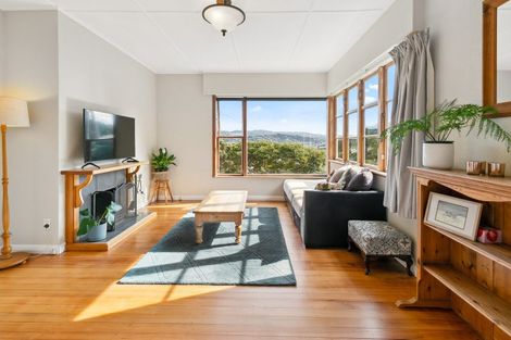 Photo of property in 22 Tannadyce Street, Strathmore Park, Wellington, 6022