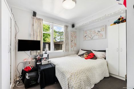 Photo of property in 64 Glenbervie Crescent, Massey, Auckland, 0614