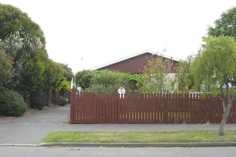 Photo of property in 19 Branksome Place, Parklands, Christchurch, 8083