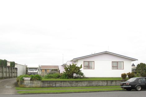 Photo of property in 15 Sole Avenue, Bell Block, New Plymouth, 4312