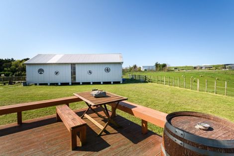 Photo of property in 106 Cemetery Road, Sanson, Palmerston North, 4479