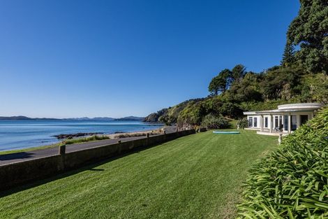 Photo of property in 151 Long Beach Road, Russell, 0202