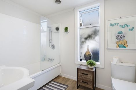Photo of property in 5 Hargest Crescent, Saint Kilda, Dunedin, 9012