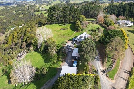 Photo of property in 330 Franklin Road, Paparoa, 0571