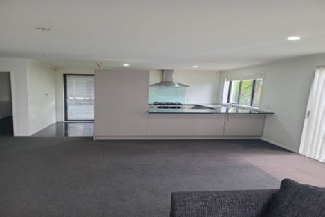 Photo of property in 14 Lane Cameron Place, Flat Bush, Auckland, 2019