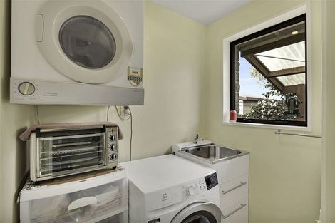 Photo of property in 10a Tamarisk Place, Parklands, Christchurch, 8083