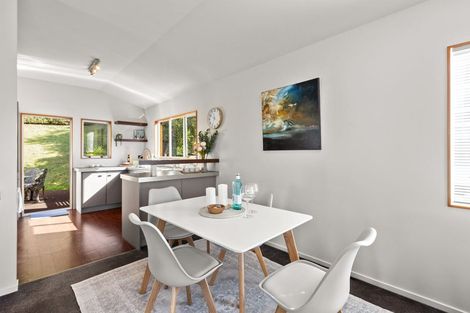 Photo of property in 27 Waverton Terrace, Churton Park, Wellington, 6037