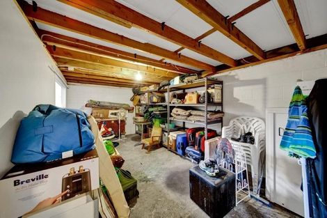 Photo of property in 17 Dives Avenue, Hawera, 4610