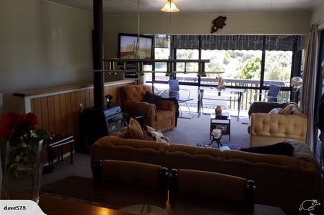 Photo of property in 4 Seaview Road, Cable Bay, 0420