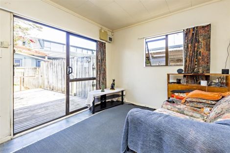 Photo of property in 6 Waterview Road, Favona, Auckland, 2024